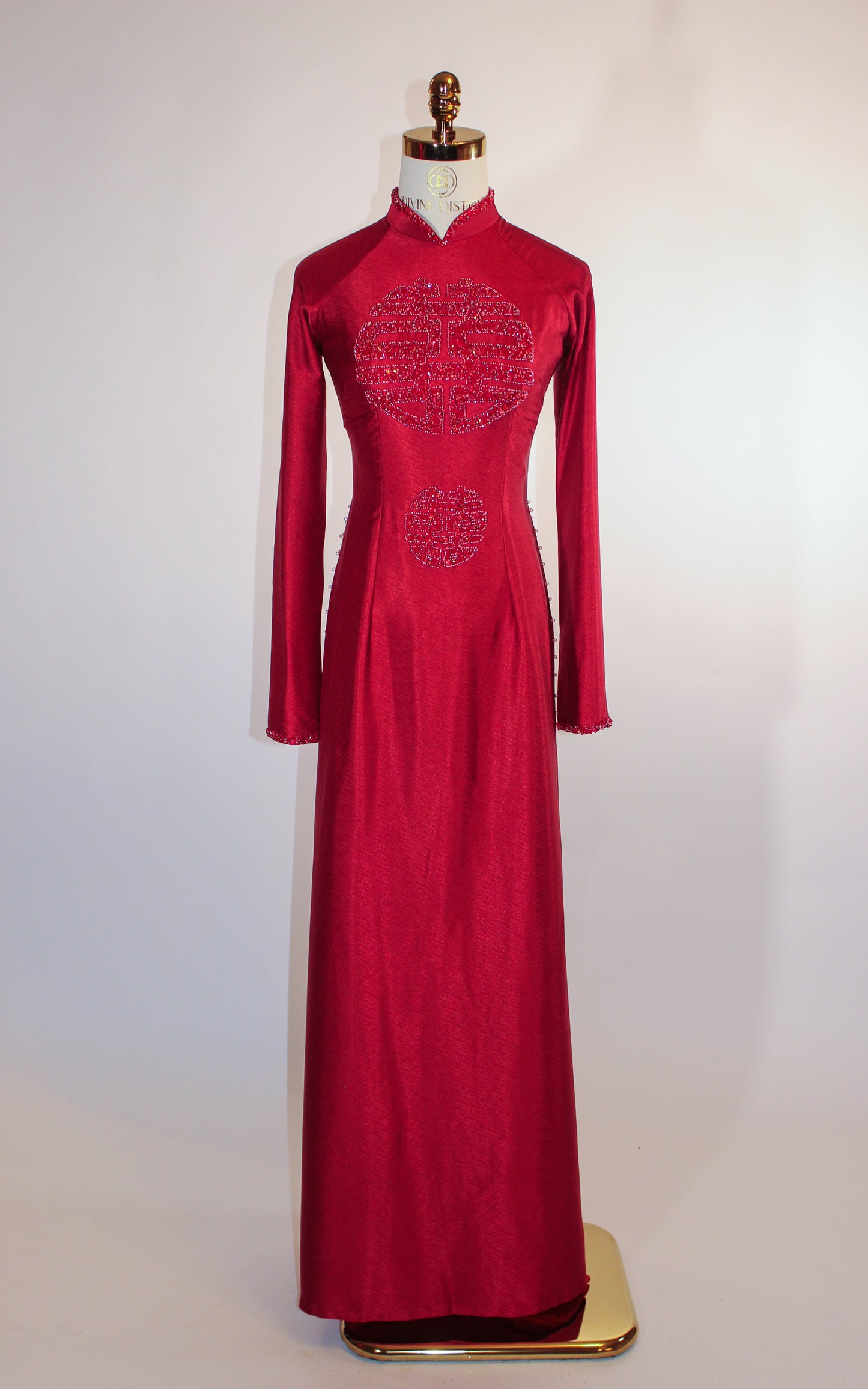 Kathryn Ao Dai